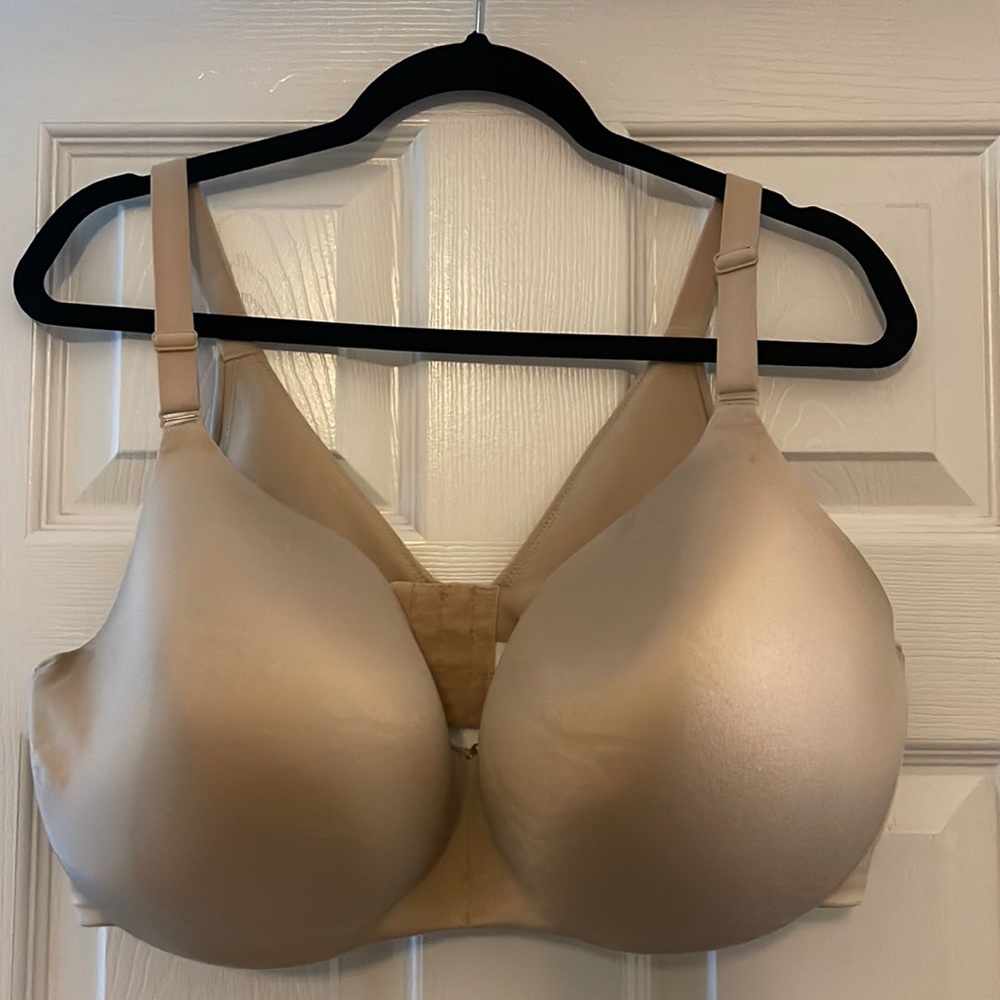 40G Cacique Back smoothing bra